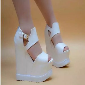 Giày đế xuồng cô dâu, giày cưới, giày cao chụp ảnh cưới, giày sự kiện, giày nâng chiều cao nữ, . Dj. Cao 14 phân Nâng cao phía trước nghiêng 8p dễ đi chắc êm chân. Đế đúc pu ốp da màu trắng, dây kéo phía sau