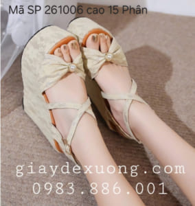 Giày cưới đế xuồng 15 phân - Dép đế xuồng quai hậu cao 15 phân Mã SP 261006 size 34 đến 39 Giá 1.500.000đ ____✅STORE Giày Đế Xuồng. Com ___ _____HÀNG LUÔN CÓ SẴN_____ 𝗖𝗢𝗡𝗧𝗔𝗖𝗧 𝗨𝗦: Website: giaydexuong. com Hotline- ZALO CHỐT ĐƠN ☎️: 0983.886.001 HOẶC CHỐT TẠI FANPAGE FACEBOOK https://m.facebook.com/giaydexuongcaogotcucxinhcucdethuong/photos/?tab=album&album_id=70994962237468 MUA TRỰC TIẾP: Số 297/21 Nguyễn Văn Khối ( P.8 Gò Vấp, TP.HCM )P. thông Tây Hội, TP.HCM. ( HÃY GỌI TRƯỚC KHI ĐẾN)